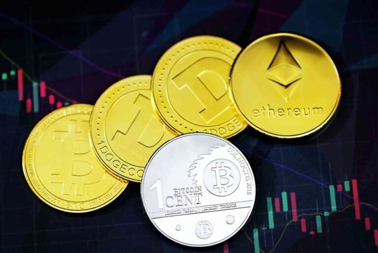 How To Earn Cryptocurrency — Complete Guide (2025)