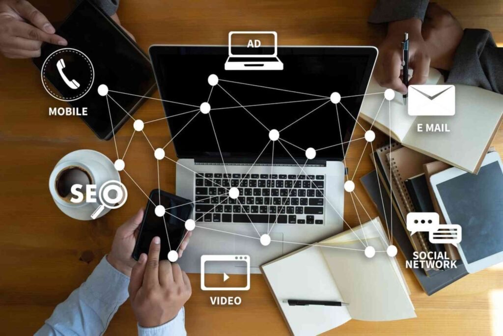How To Get A Job In Digital Marketing: Explained (Beginner's Guide)