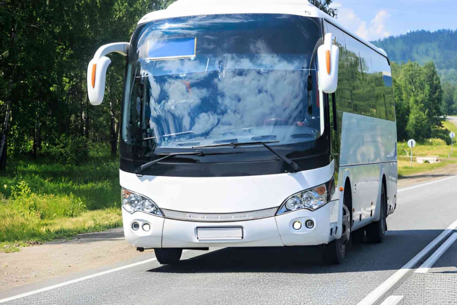 How Do I Compare Prices For Bus Rental In Sharjah — Complete Guide (2025)