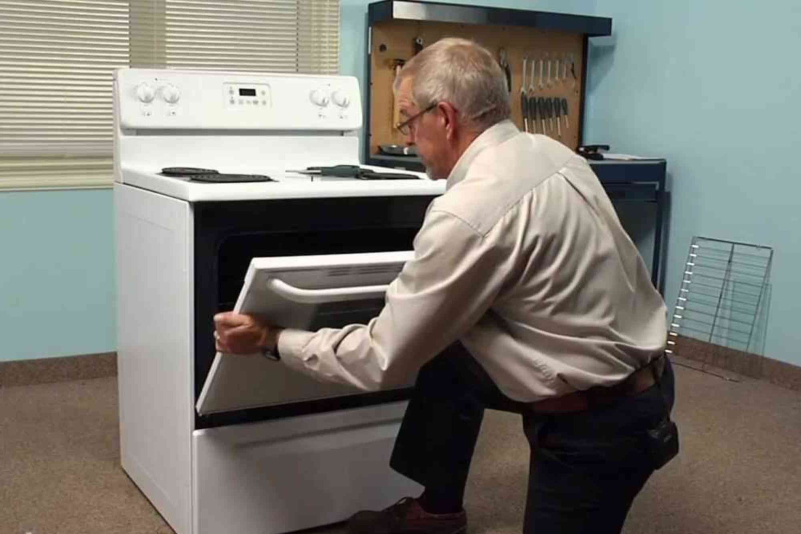 How To Repair Oven With Broken Door Glass — Complete Guide (2025)