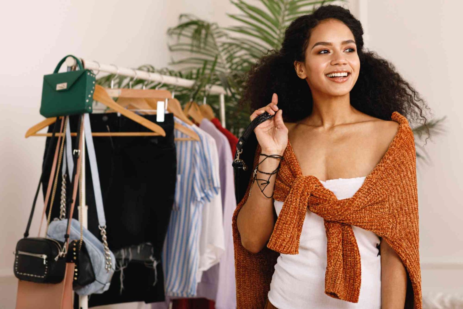 Top Fashion Accessories Everyone Should Own